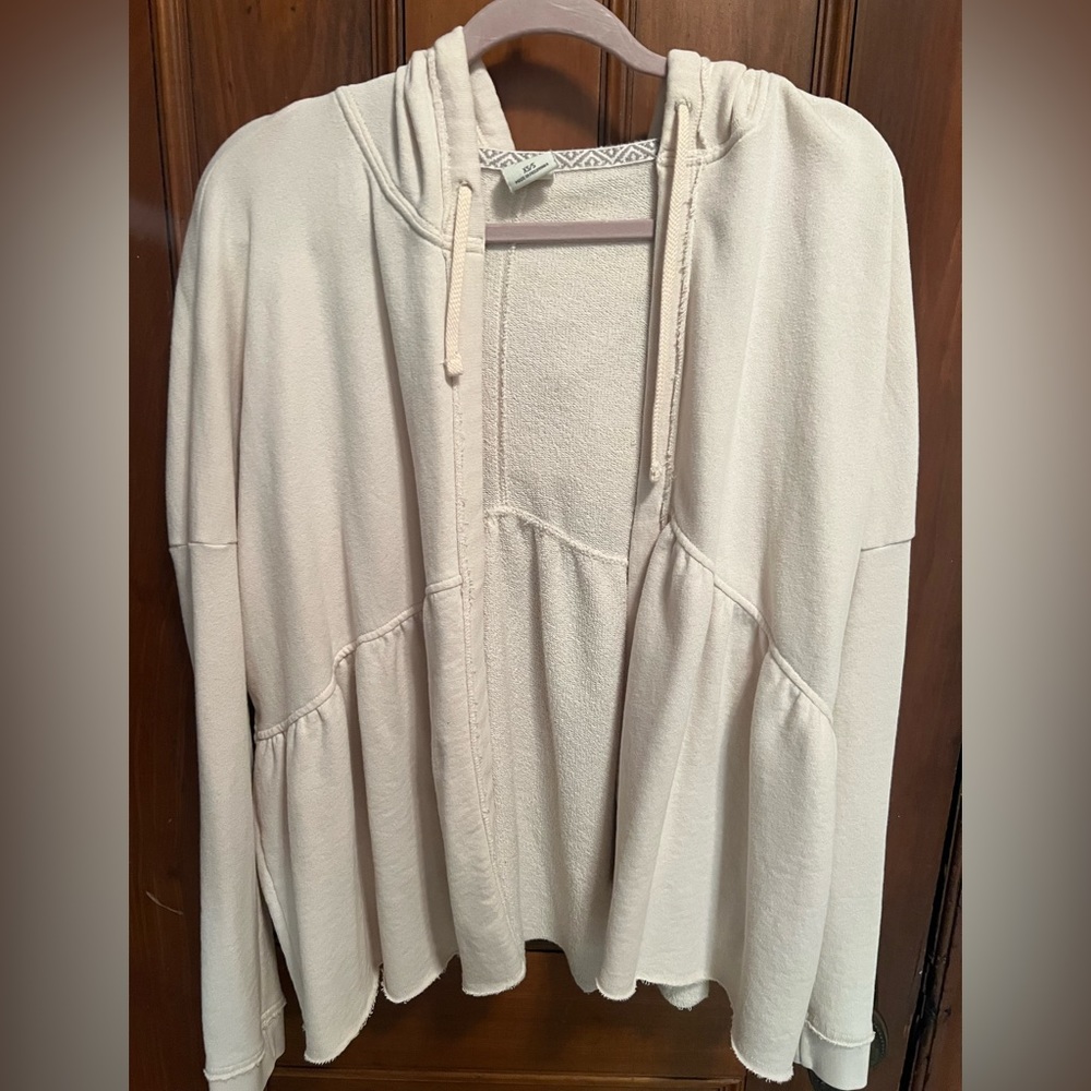 Abercrombie & Fitch cream peplum cardigan